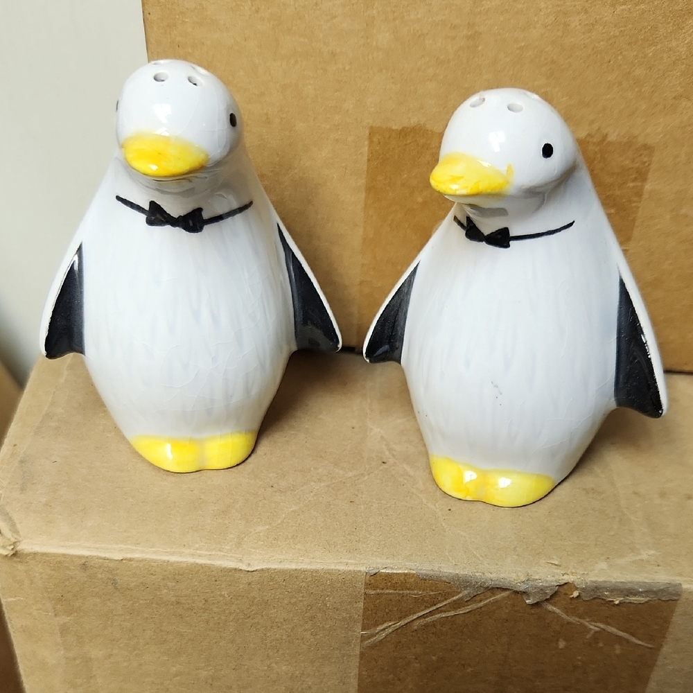 Vintage Penguin Salt and Pepper Shakers - White and Black